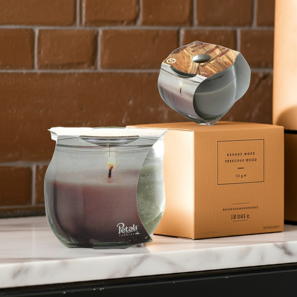 Candela profuma ambiente 30h 120gr. vasetto in vetro fragranza - legno prezioso