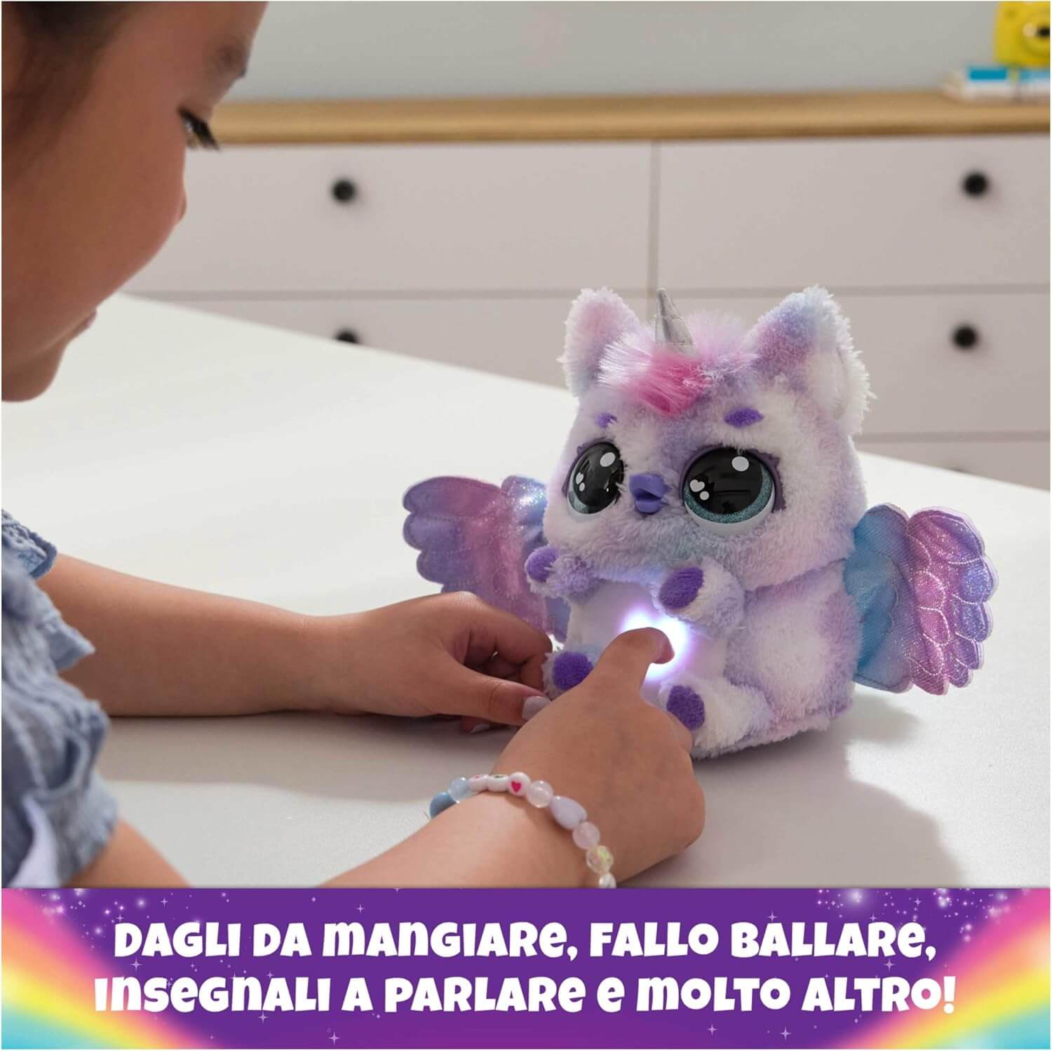 HATCHIMALS Alive, Uovo Mystery Hatch Pufficorn, Peluche Interattivo a Sorpresa con Effetti Speciali, Nebbia, Luci, 100 Reazioni e Suoni, Giocattoli per Bambini e Bambine, 5+ Anni - Modelli Variabili