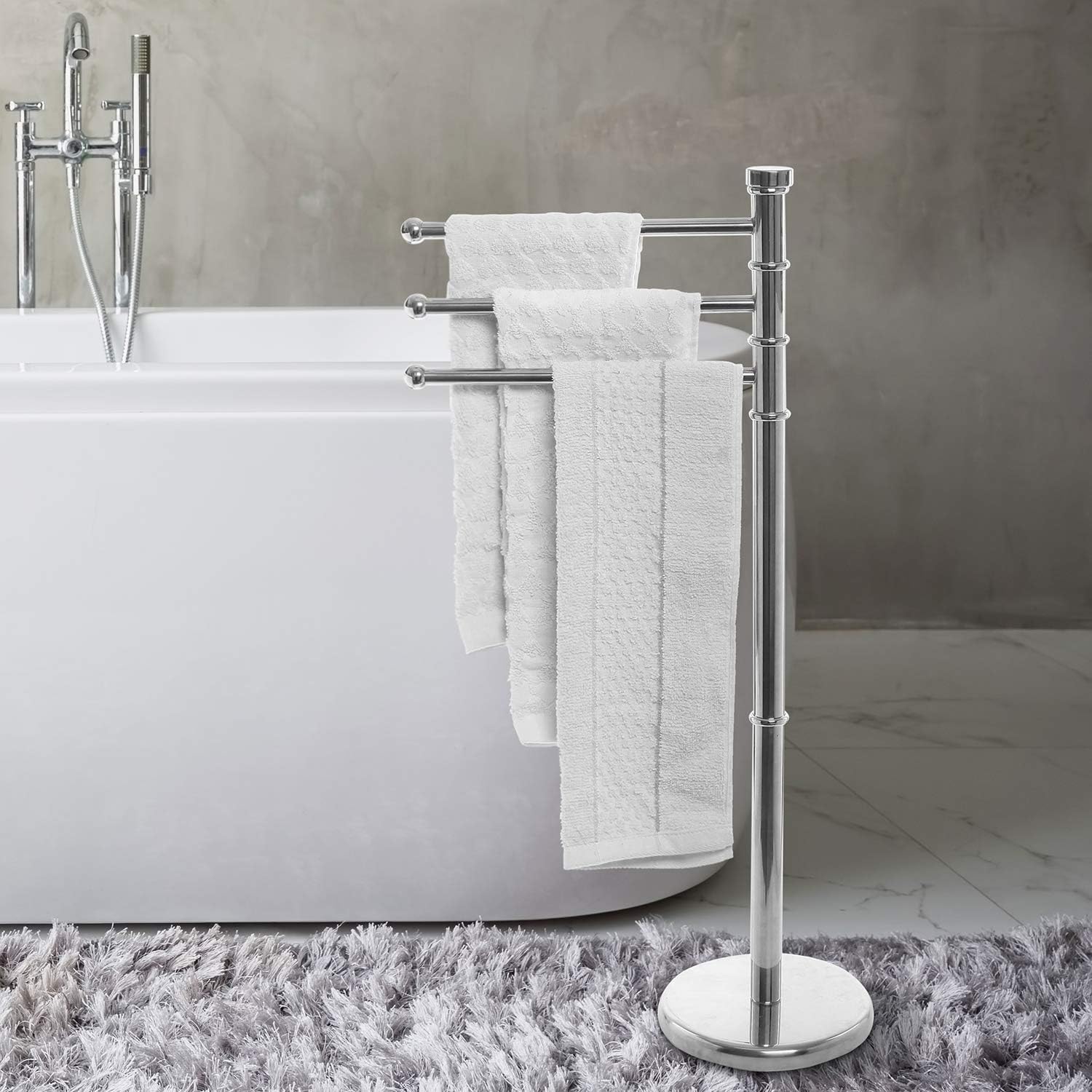 MyGift Portasciugamani Autoportante da 38 Pollici in Metallo Argentato con 3 Bracci Girevoli e Base Robusta Rotonda per Bagno Moderno Elegante